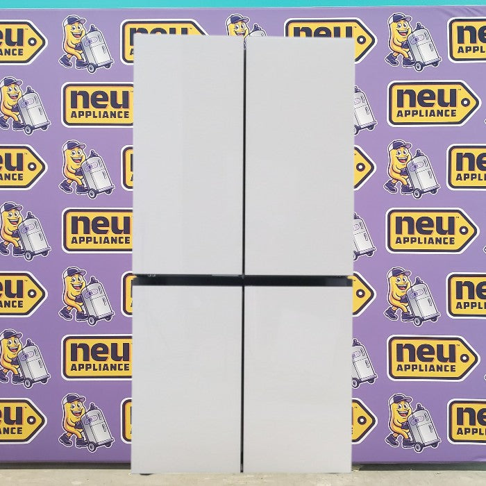 Pictures of Samsung Bespoke 29 cu. ft. 4-Door Flex™ Refrigerator with Beverage Center™ & Customizable Door Panels in White Glass RF29DB960012 - Open Box - Neu Appliance Outlet - Discount Appliance Outlet in Austin, Tx