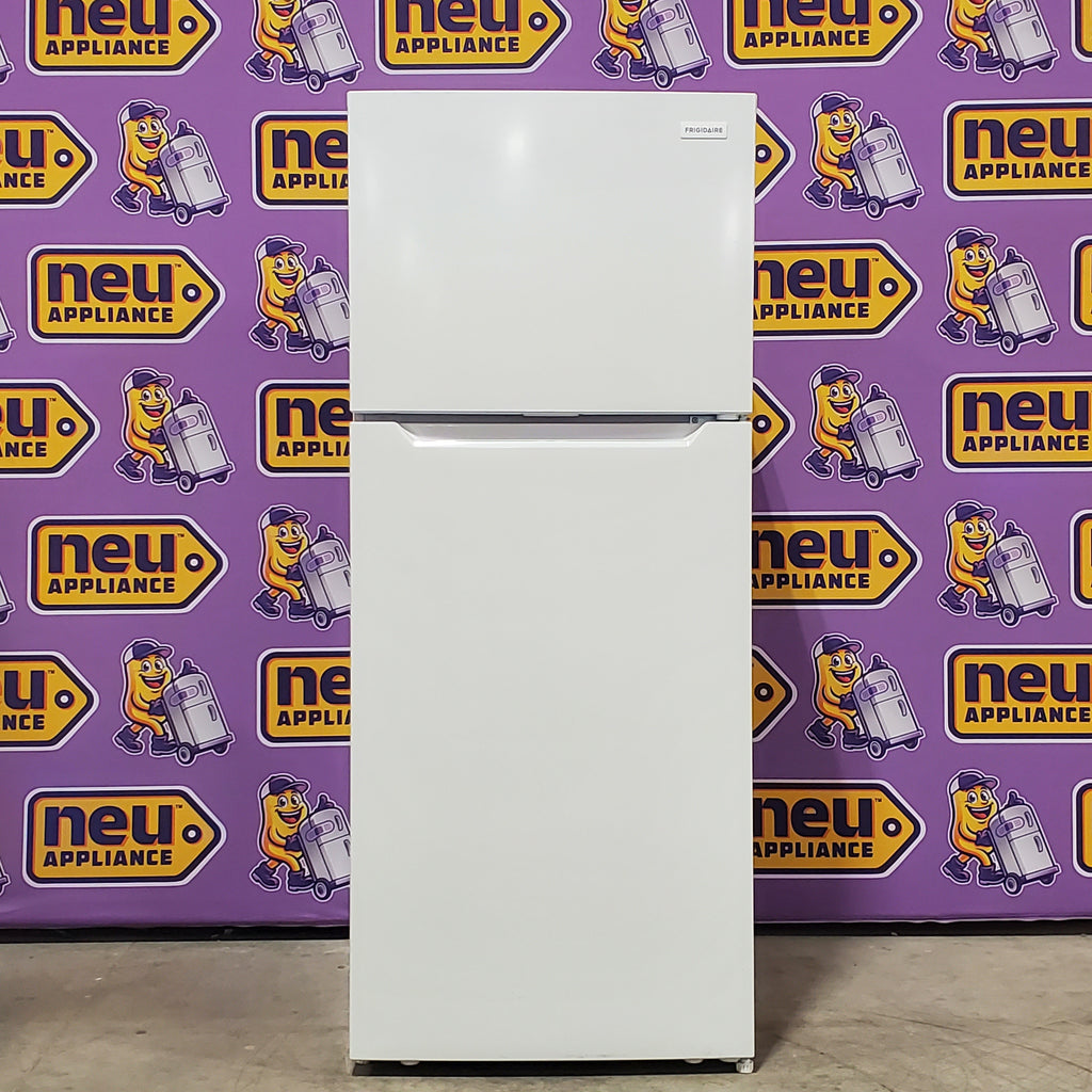 Frigidaire Top Freezer 18 Cu. Ft. Capacity Refrigerator with Spacious Interior Storage and Bright LED Lighting in White 3SD1058 - FFHT1822UW - Scratch and Dent (Minor)