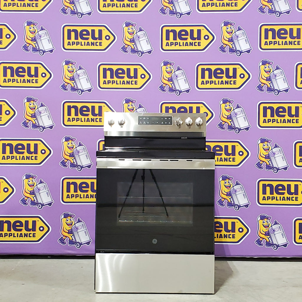 GE® ENERGY STAR® 30" Free-Standing Electric Range with Crisp Mode 25SD045 - GRF500SVSS - Open Box
