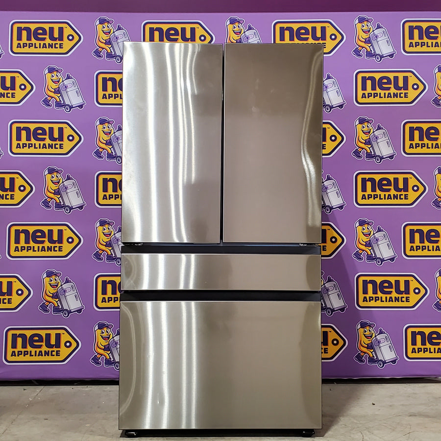 Samsung 29 cu. ft. Bespoke 4-Door French Door Refrigerator with Beverage Center™ in Stainless Steel 5SD198 - RF29BB8600QL - Scratch & Dent (Minor)