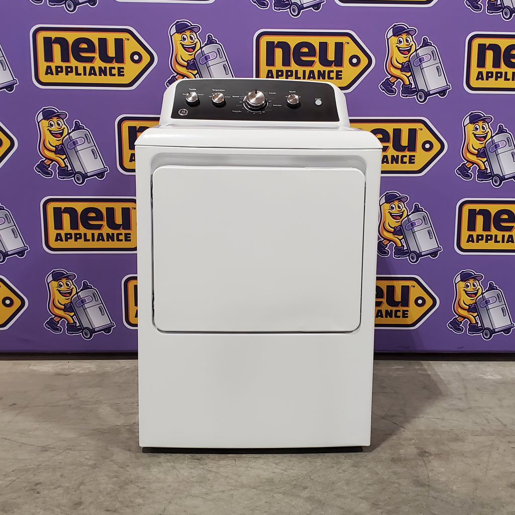 GE 4.5 cu. ft. Capacity Washer with Water Level Control GTW585BSVWS - New in Box and GE 7.2 cu. ft. Capacity Electric Dryer with Up To 120 ft. Venting and Extended Tumble  16043 - GTD48EASWWB - Scratch & Dent (Minor)