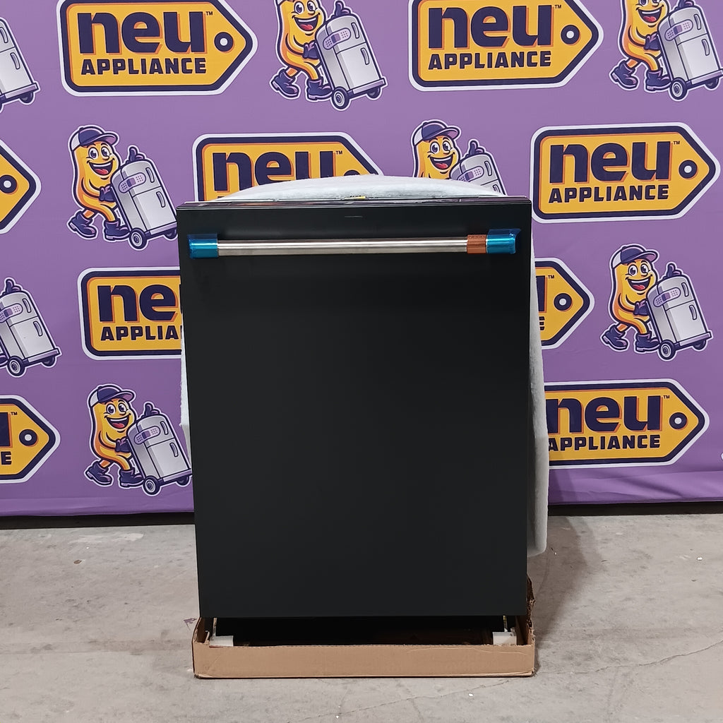 Pictures of Cafe 24-in Top Control Built-in Dishwasher With Third Rack ENERGY STAR, 44-Decibel Very Quiet Sound Level CDT858P3VD1 - New in Box - Neu Appliance Outlet - Discount Appliance Outlet in Austin, Tx