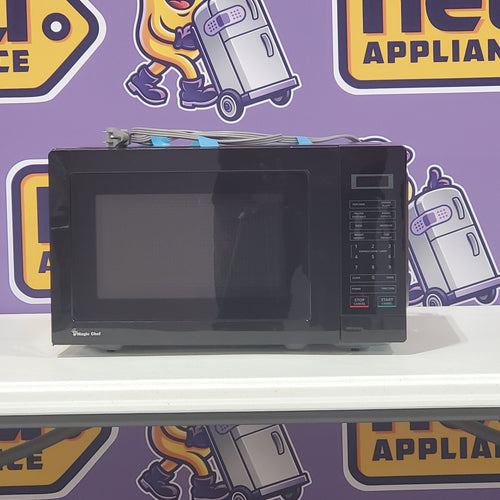 Pictures of Magic Chef 0.7 cu. ft. 700-Watt Countertop Microwave in Black HMM770B2 - Open Box - Neu Appliance Outlet - Discount Appliance Outlet in Austin, Tx