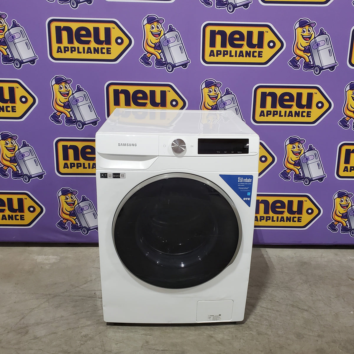 Samsung 24 in. 2.5 cu. ft. Compact Front Load Washer in White with AI Smart Dial and Super Speed Wash 251313SD1072 - WW25B6900AW - Scratch & Dent (Major)