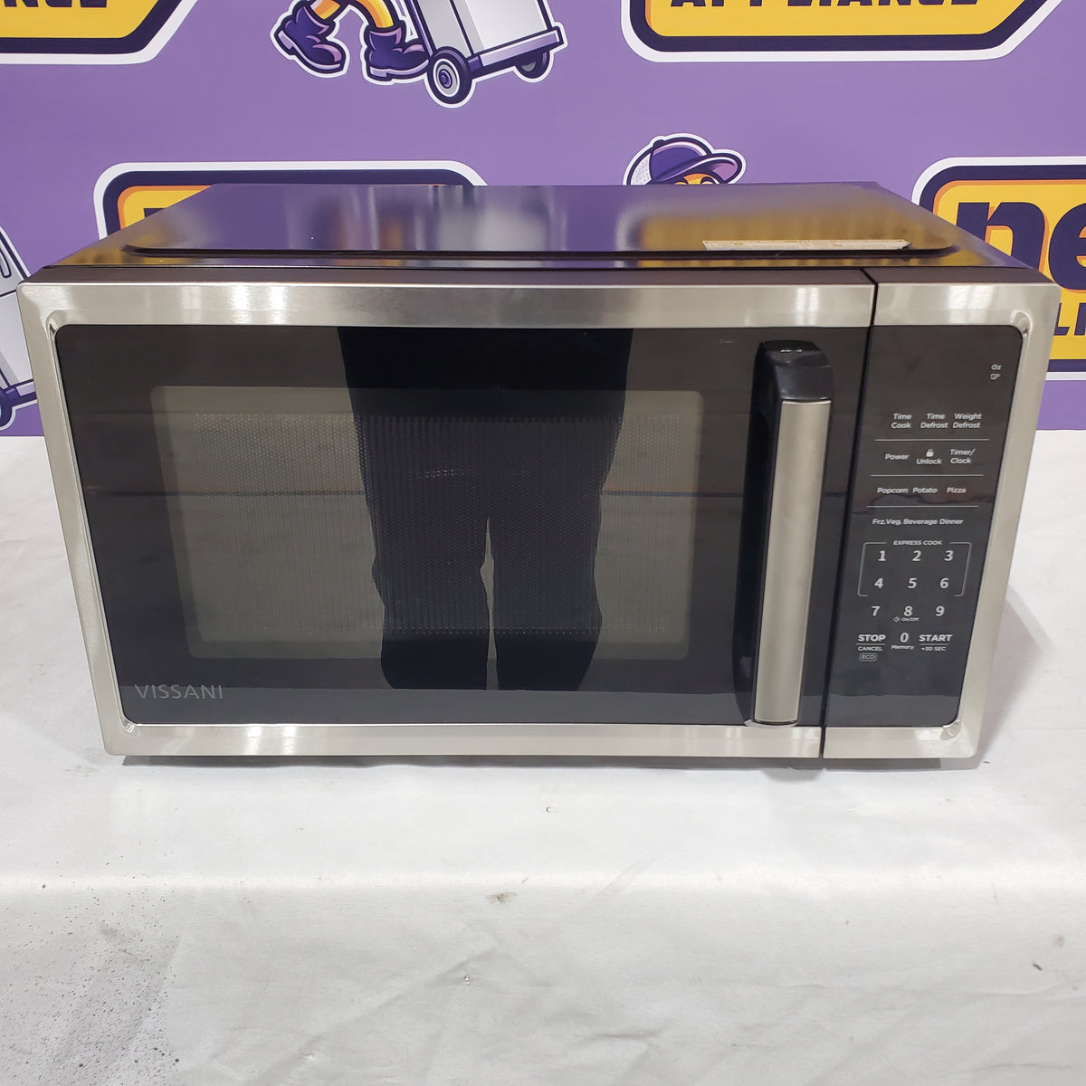 Vissani 0.9 cu. ft. 900-Watt Countertop Microwave in Stainless Steel EM0P02A2KJCL - Scratch & Dent (Minor)