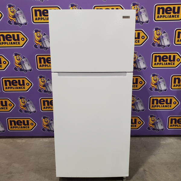 Vissani 18.1 cu. ft. Top Freezer Refrigerator with Adjustable Glass Shelving in White, Garage Ready 25136CR634 - MDTF18WHR5 - Scratch and Dent - (Minor)