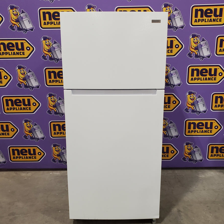 Vissani 18.1 cu. ft. Top Freezer Refrigerator with Adjustable Glass Shelving in White, Garage Ready 25136CR634 - MDTF18WHR5 - Scratch and Dent - (Minor)