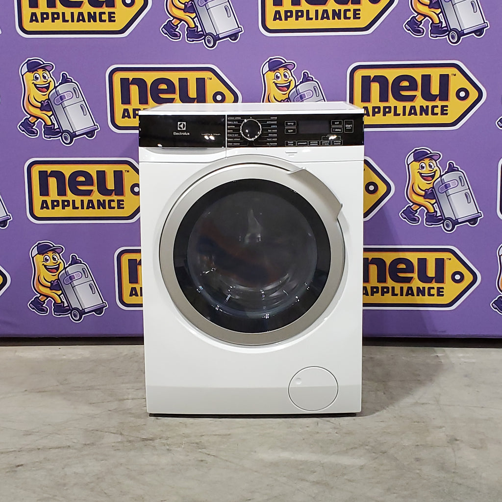Pictures of 24" Wide Electrolux Compact Front Load 2.4 cu ft Washer with LuxCare Wash System and Steam Refresh Cycle - 3SD373 - ELFW4222AW - Scratch & Dent (Minor) - Neu Appliance Outlet - Discount Appliance Outlet in Austin, Tx