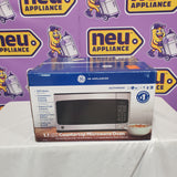 GE 1.1-cu ft 950-Watt Countertop Microwave in Stainless Steel GCST11N1WSS - Open Box