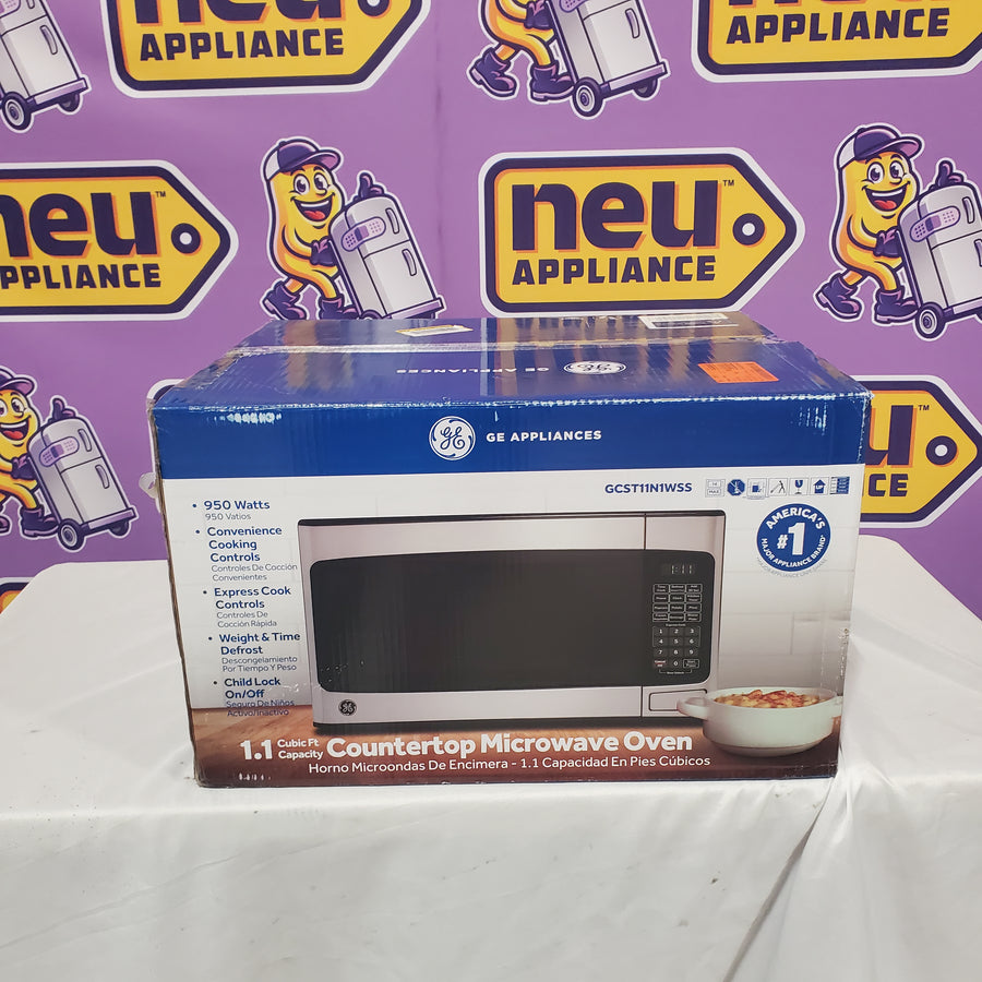 GE 1.1-cu ft 950-Watt Countertop Microwave in Stainless Steel GCST11N1WSS - Open Box