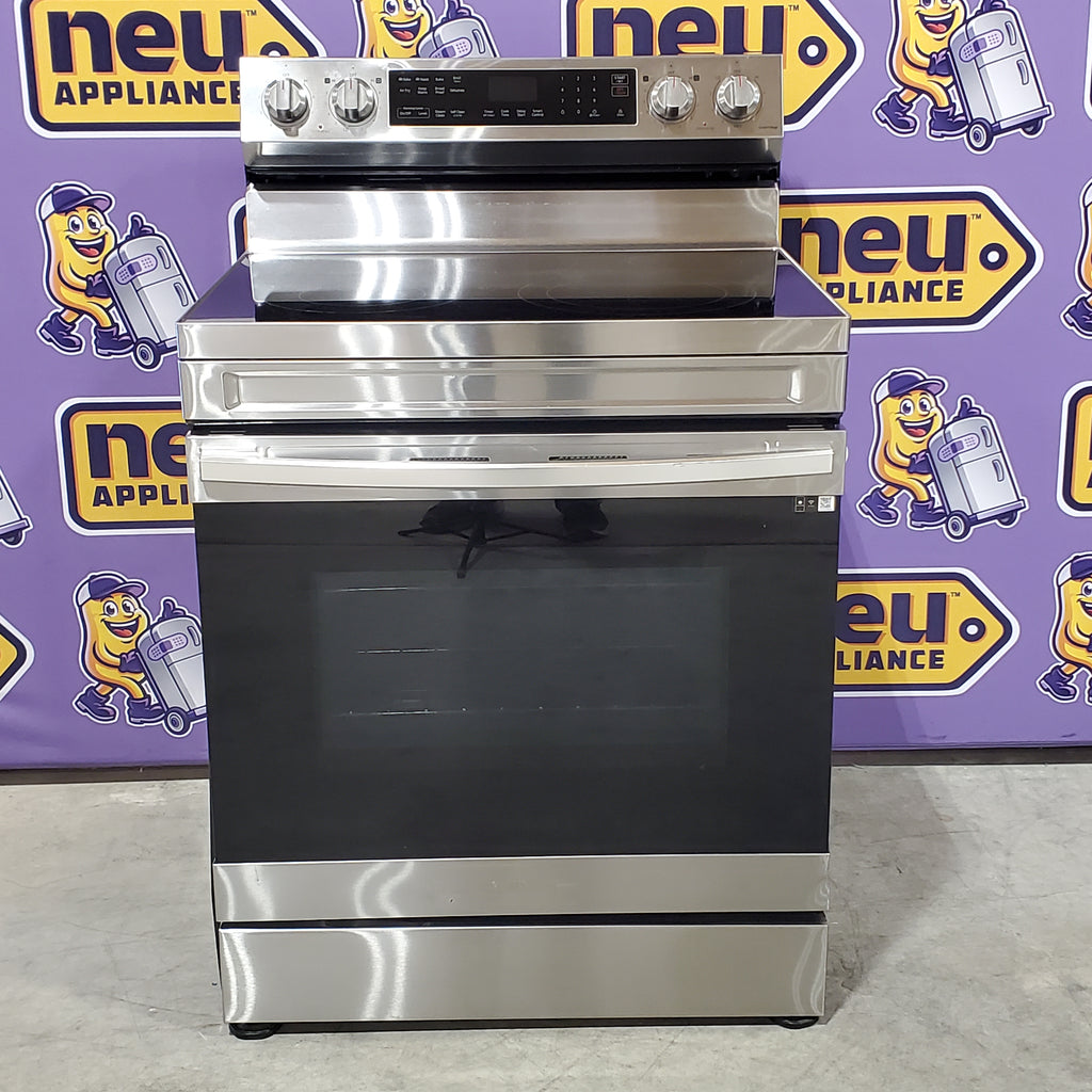 Pictures of Samsung 6.3 cu. ft. Smart Freestanding Electric Range with No-Preheat Air Fry & Convection in Stainless Steel 25SD116 - NE63A6511SS - Scratch & Dent - Moderate - Neu Appliance Outlet - Discount Appliance Outlet in Austin, Tx