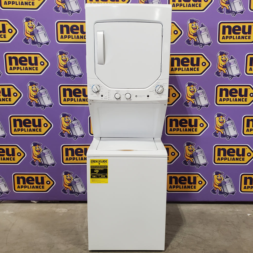 GE 24 in.  Spacemaker 2.3 cu. ft. Washer and 4.4 cu. ft. Gas Laundry Center with Stainless Steel Wash Basket 31134SD181 - GUD24GSSMWW - Scratch & Dent (Minor)