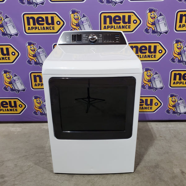 GE Profile 7.4 cu. ft. Smart Electric Dryer in White with Steam, Sanitize Cycle, and Sensor Dry, ENERGY STAR 22133SD193 - PTD70EBSTWS- Scratch & Dent (Moderate)