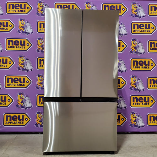Samsung Bespoke 3-Door French Door Refrigerator (30 cu. ft.) with Beverage Center™ in Stainless Steel with Auto Fill Water Pitcher 3SD738 - RF30BB6600QL - Scratch & Dent (Minor)