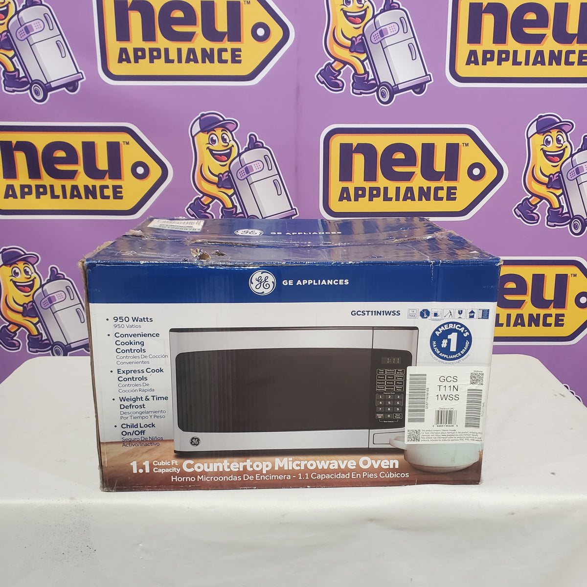 GE 1.1-cu ft 950-Watt Countertop Microwave in Stainless Steel GCST11N1WSS - Open Box