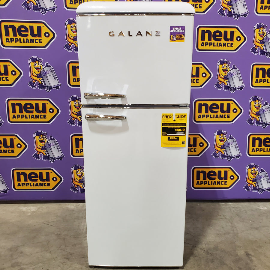 Galanz 24 in. 10 cu. ft. Retro Top Freezer Refrigerator, Energy Star and Frost Free in Milkshake White 25139SD790 - GLR10TWEEFR - Open Box