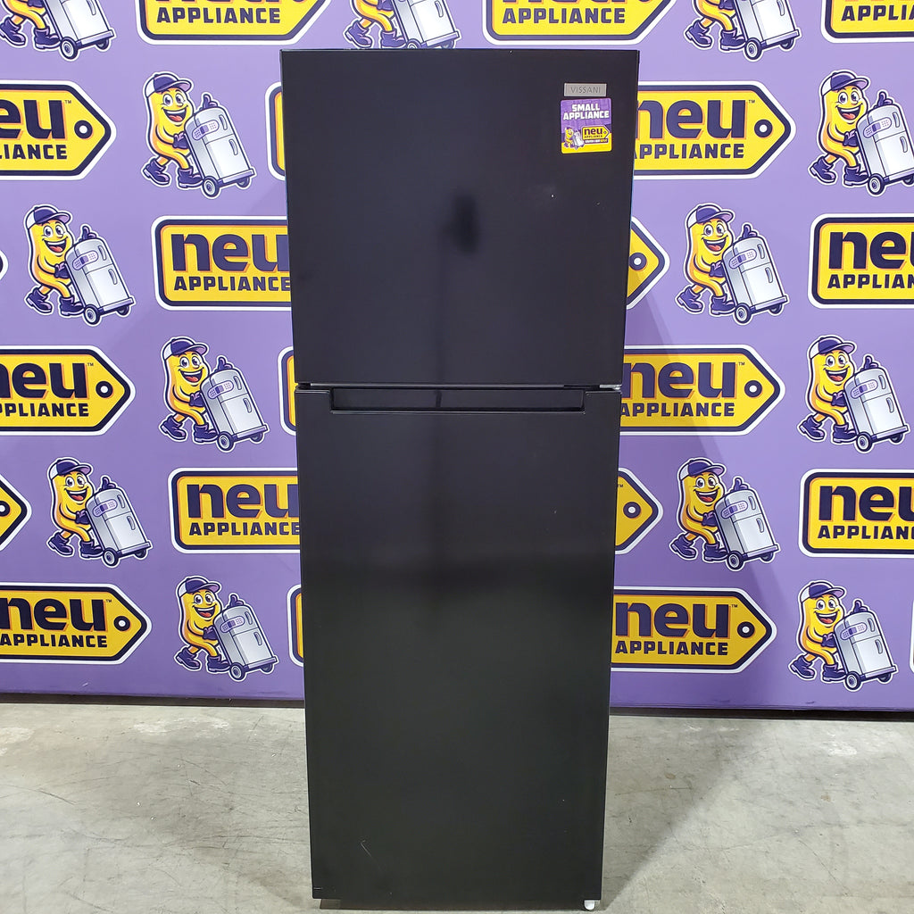 Vissani Black Top Freezer 10.1 Cu. Ft. Refrigerator with No Frost Design 25139SD833 - MDTF10BK - Scratch & Dent (Minor)