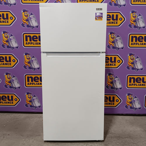 Vissani 14.2 cu. ft. Top Freezer Refrigerator in White, Garage Ready 251312SD973 - MDTF14WH5 - Scratch & Dent (Moderate)