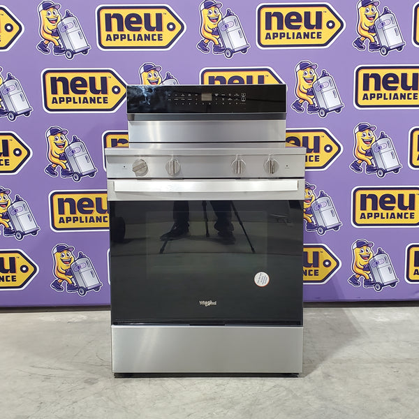 Whirlpool 30-inch Electric Smart Range with Air Cooking Technology, High Speed Preheat Oven, No Preheat Air Fry, Steam/Self Clean, and WipeClean™ Coating WFES7530RZ - Scratch and Dent (minor)