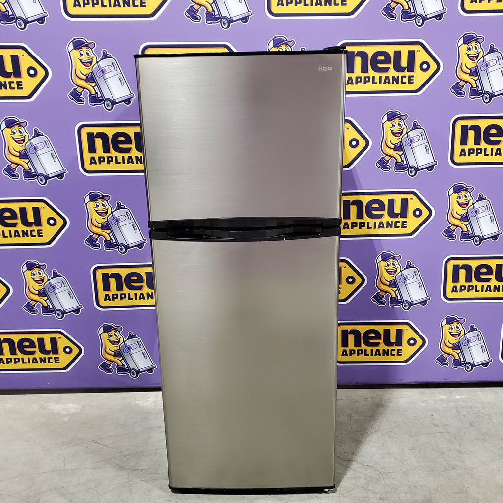 Haier 9.8 cu. ft. Top Freezer Refrigerator in Stainless Steel 31135SD268 - HA10TG21SS - Scratch & Dent (Minor)