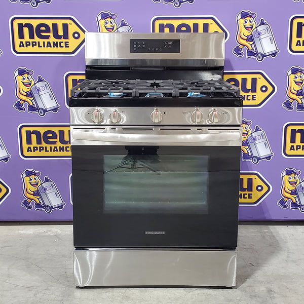 Frigidaire Stainless Steel Gas Range with Air Fry and Five Burner Cooktop 3SD246 - FCRG3083AS - Scratch & Dent (Minor)