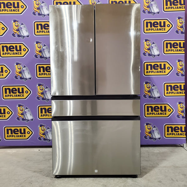 Samsung 29 cu. ft. Bespoke 4-Door French Door Refrigerator with Beverage Center™ in Stainless Steel 4SD412 - RF29BB8600QL - Scratch & Dent (Minor)