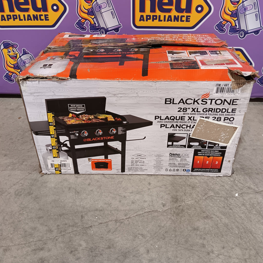 Blackstone 28" XL Omnivore Griddle with Hood 30132SD106 - 1934070 - New in Box