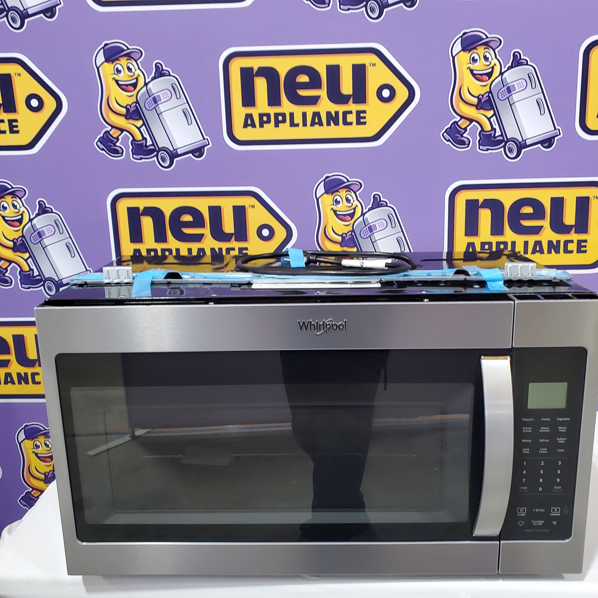 Whirlpool Steam 1.9 Cu. Ft. Microwave with Sensor Cooking and CleanRelease Non-Stick Interior in Fingerprint Resistant Stainless Steel WMH32519HZ - Scratch & Dent (Minor)