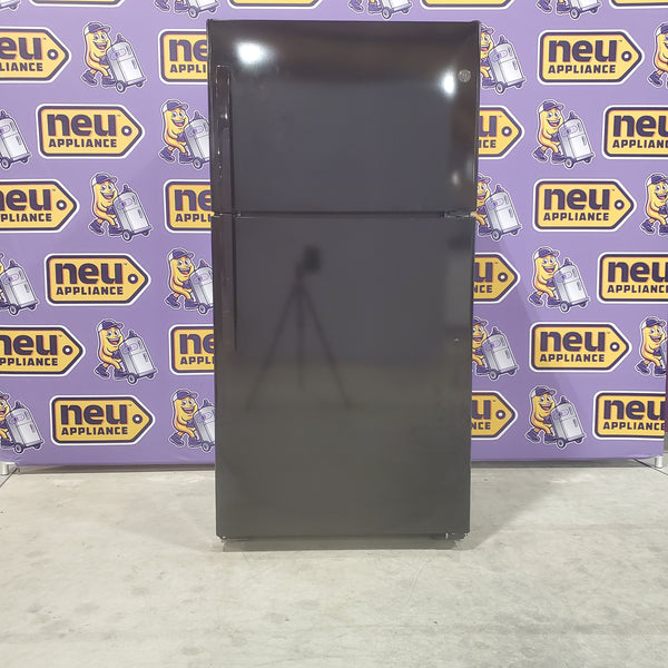 GE Garage Ready 21.9 Cu. Ft. Top Freezer Refrigerator with Edge to Edge Glass Shelves GTS22KGNRBB - Open Box