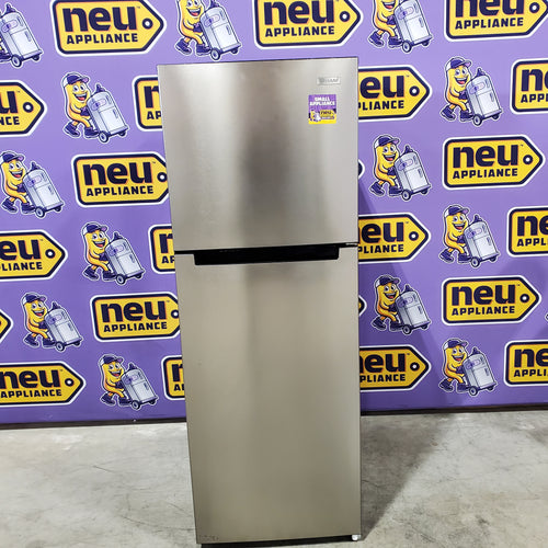 Vissani 10.1 cu. ft. Top Freezer Refrigerator in Stainless Steel 25135SD684 - MDTF10SS - Scratch & Dent (Minor)