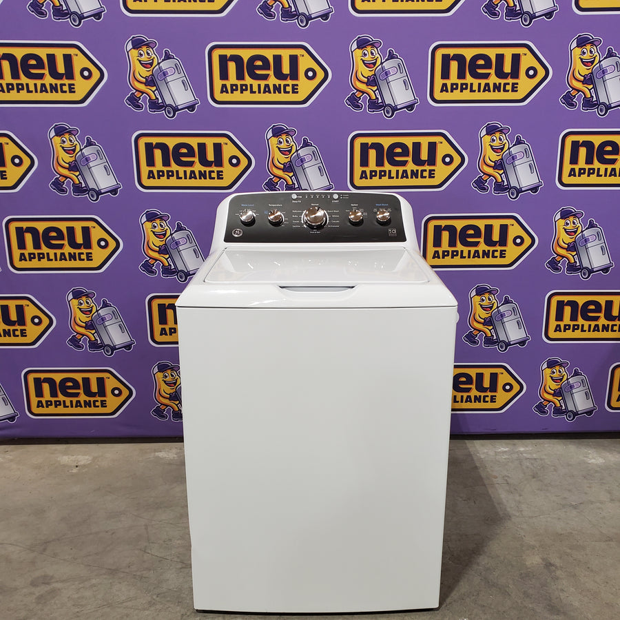GE® 4.5 cu. ft. Capacity Washer with Stainless Steel Basket GTW485ASWWB - New in Box and GE® 7.2 cu. ft. Capacity Gas Dryer with Up To 120 ft. Venting and Extended Tumble 16205 - GTD48GASWWB - Scratch & Dent (Minor)