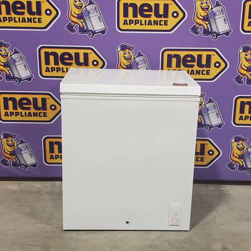 Idylis 5-cu ft Manual Defrost Chest Freezer in White 25132SD456 - IF50CM23NW - Scratch & Dent (Minor)