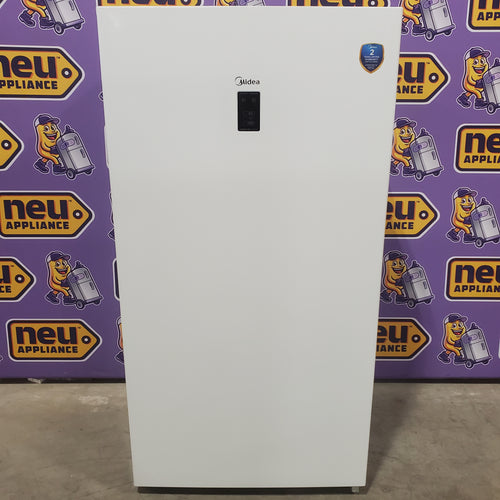 Midea 17 cu. ft. Convertible Upright Freezer in White 22133SD206 - MRU17F5AWW - Scratch & Dent (Minor)