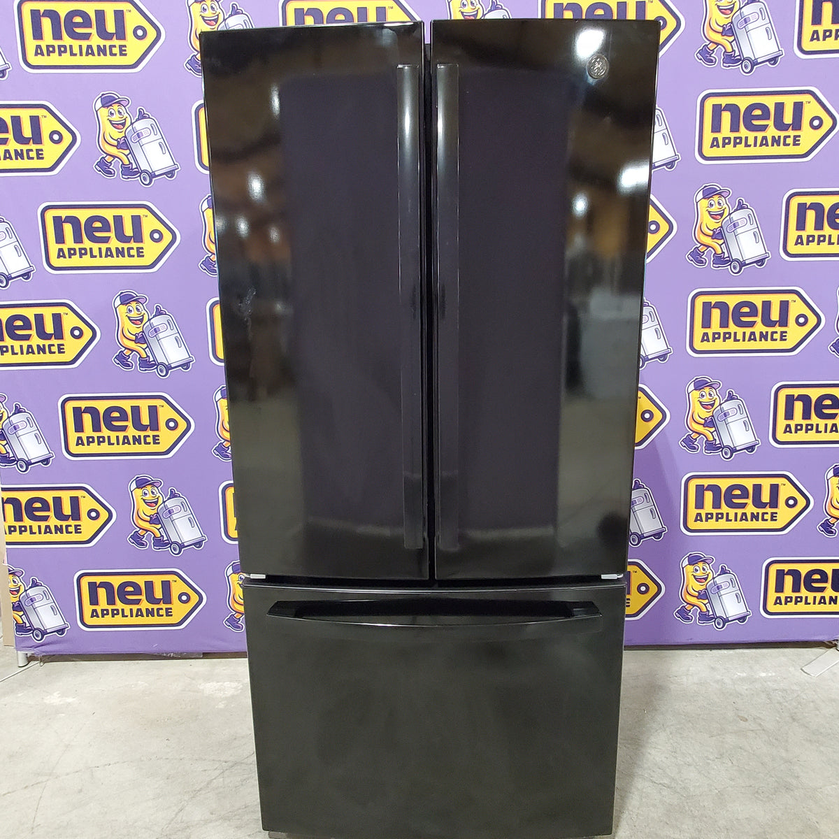 GE 18.6 cu. ft. French Door 33" Inch Wide Refrigerator in Black, Counter Depth ENERGY STAR GWE19JGLBB - Scratch & Dent (Minor)