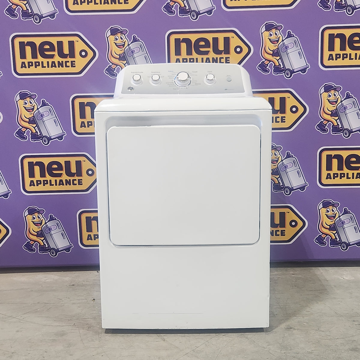GE® 7.2 cu. ft. Capacity aluminized alloy drum Electric Dryer with Sensor Dry