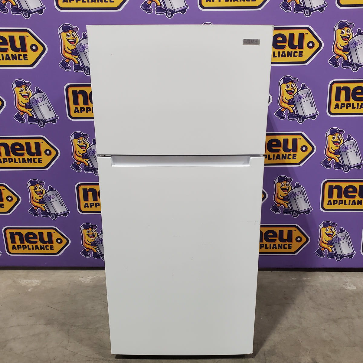 Vissani 14.2 cu. ft. Top Freezer Refrigerator in White, Garage Ready 251310SD904 - MDTF14WH5 - Scratch & Dent (Minor)