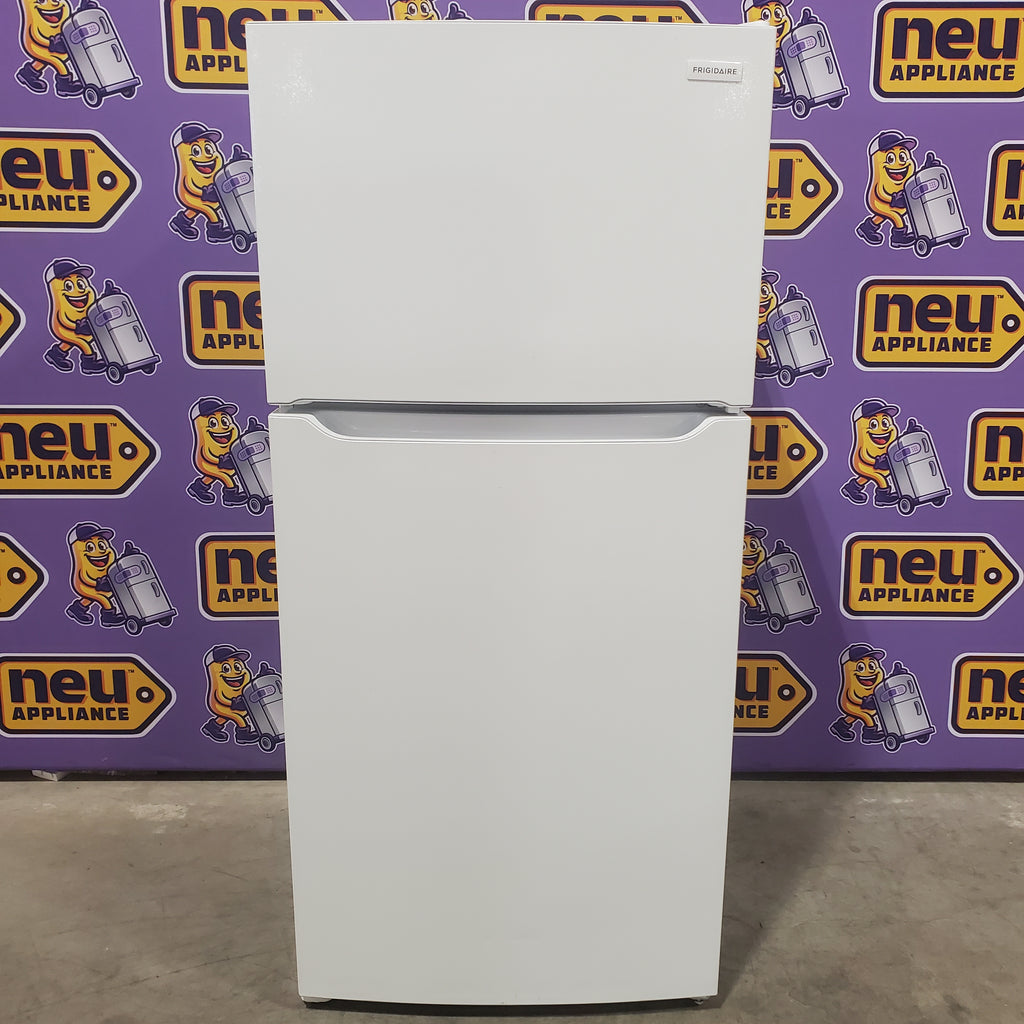 Pictures of Frigidaire 30" Wide Garage Ready Top Freezer 18 Cu. Ft. Refrigerator with EvenTemp Cooling System and Spacious Interior Storage in White 22133SD209 - FFTR1814WW - Scratch & Dent (Minor) - Neu Appliance Outlet - Discount Appliance Outlet in Austin, Tx