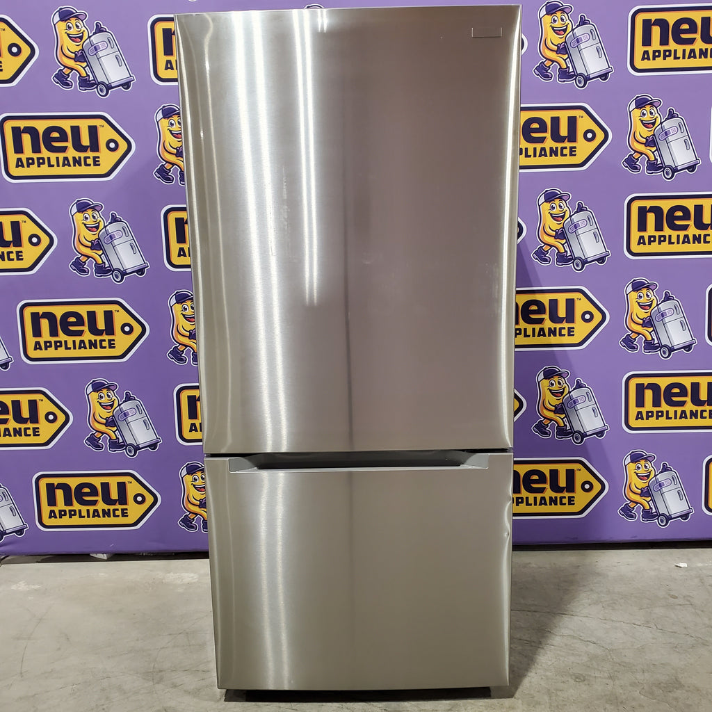 Pictures of Vissani 18.7 cu. ft. Bottom Freezer Refrigerator in Stainless Steel 251312SD992 - MDBF18SS - Scratch & Dent (Moderate) - Neu Appliance Outlet - Discount Appliance Outlet in Austin, Tx
