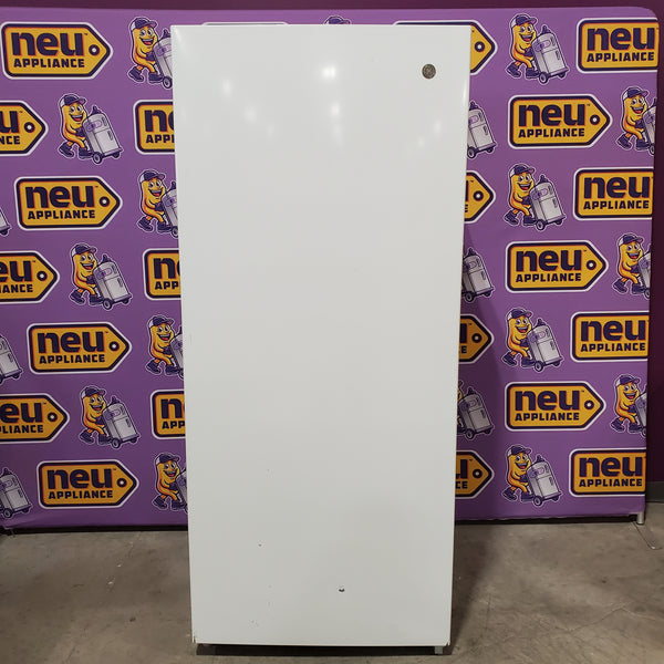 GE® 14.2 Cu. Ft. Frost-Free Garage Ready Upright Freezer in White 251311SD932 - FUF21QRRWW - Scratch & Dent (Moderate)
