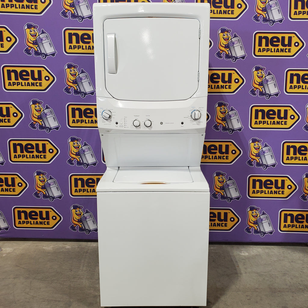 GE Unitized Spacemaker® 3.8 cu. ft. Capacity Washer with Stainless Steel Basket and 5.9 cu. ft. Capacity Electric Dryer 1CR000150 - GUD27ESSMWW - Scratch & Dent (Minor)