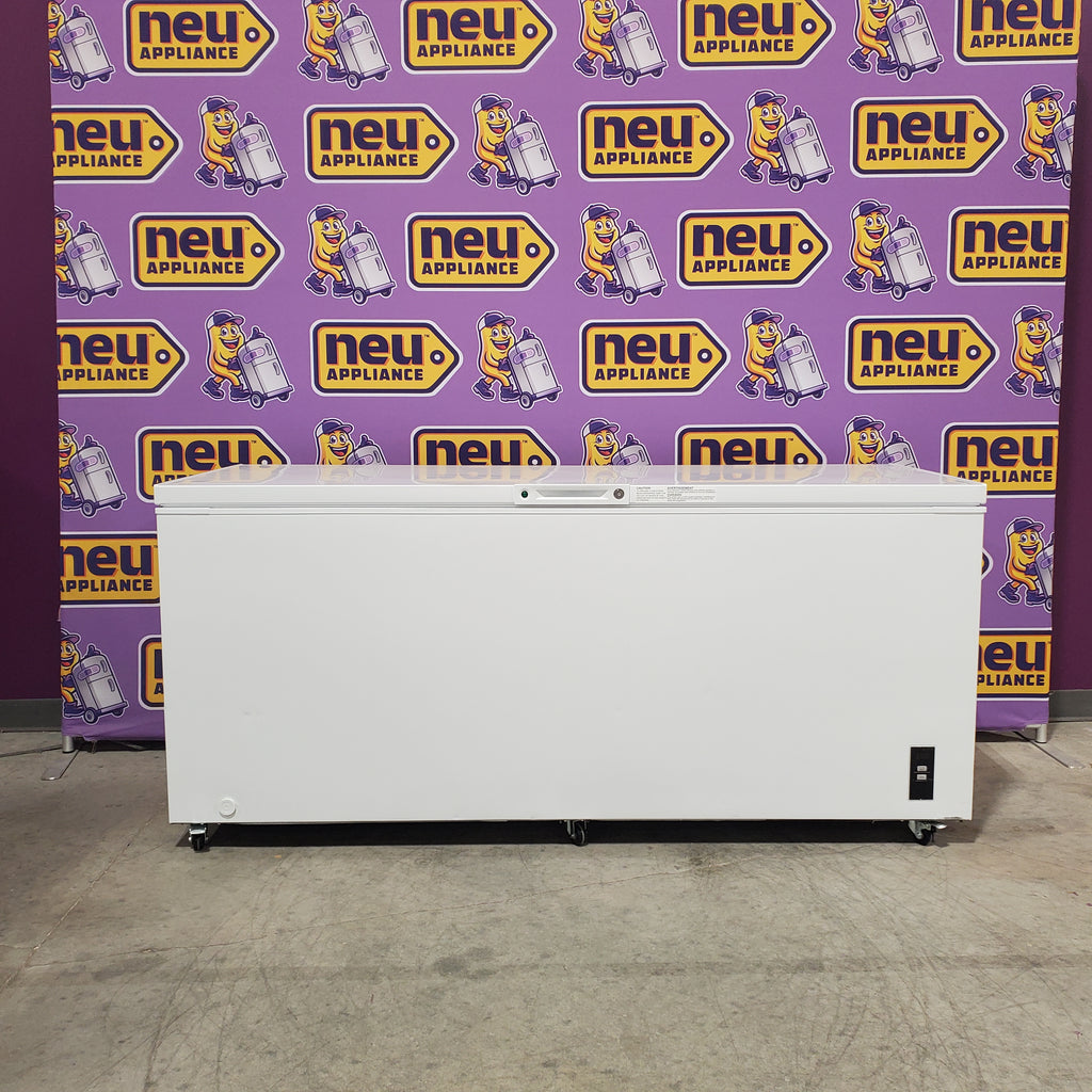 Pictures of Frigidaire 20 Cu. Ft. Garage Ready Chest Freezer in White 20SD047 - FFCL2042AW - Scratch & Dent (Minor) - Neu Appliance Outlet - Discount Appliance Outlet in Austin, Tx