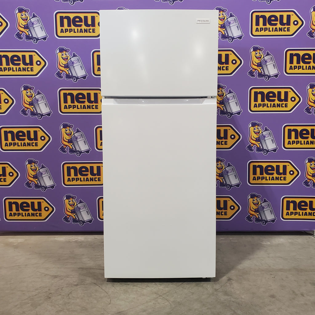 Frigidaire 16 Cu. Ft. Garage Ready Top Freezer Refrigerator in White 3SD612 - FRTE1622AW - Scratch & Dent (Moderate)
