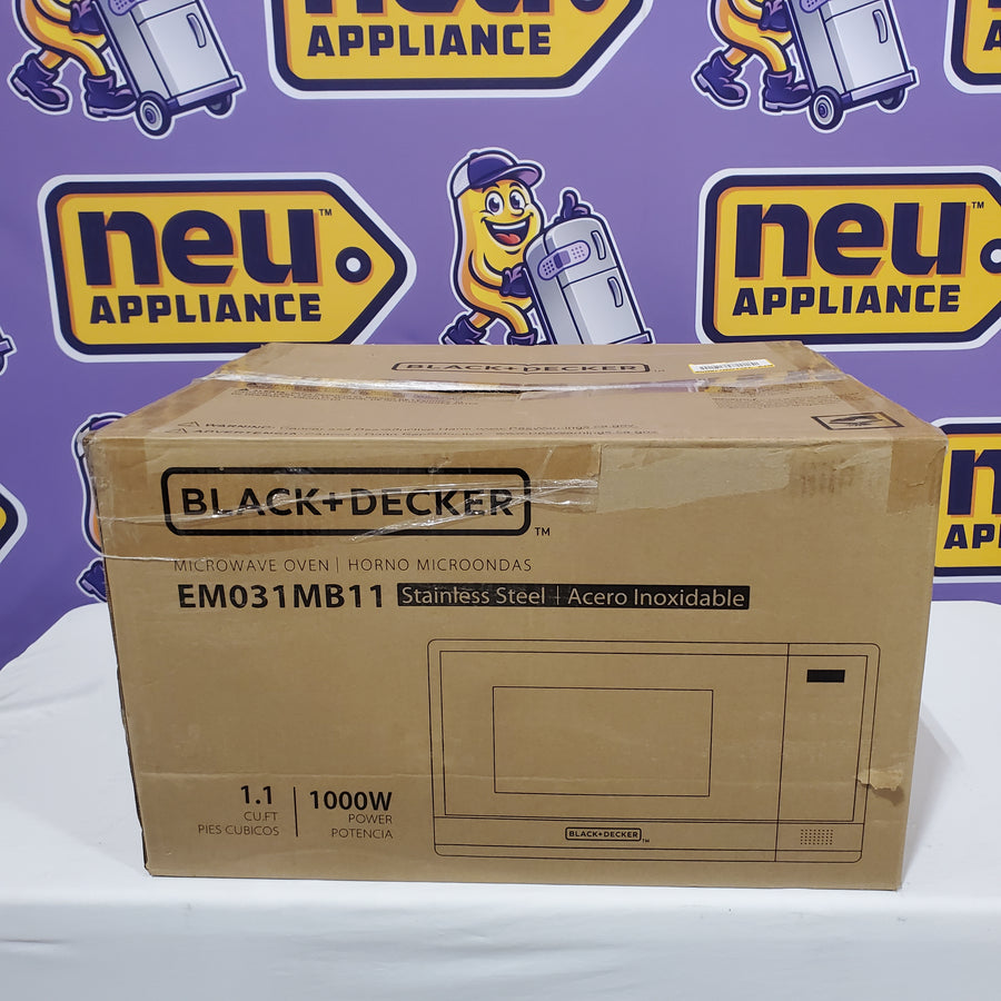 BLACK+DECKER 1.1-cu ft 1000-Watt Countertop Microwave in Black EM031MB11 - New in Box