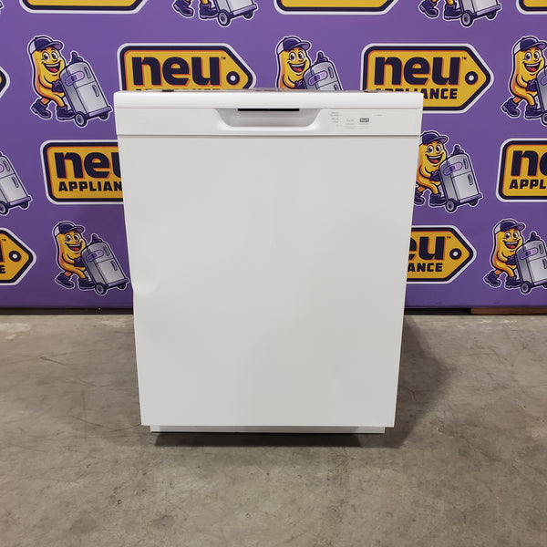 GE® ENERGY STAR® Dishwasher with Front Controls in White 25136SD618 - GDF460PGTWW - Scratch & Dent (Moderate)