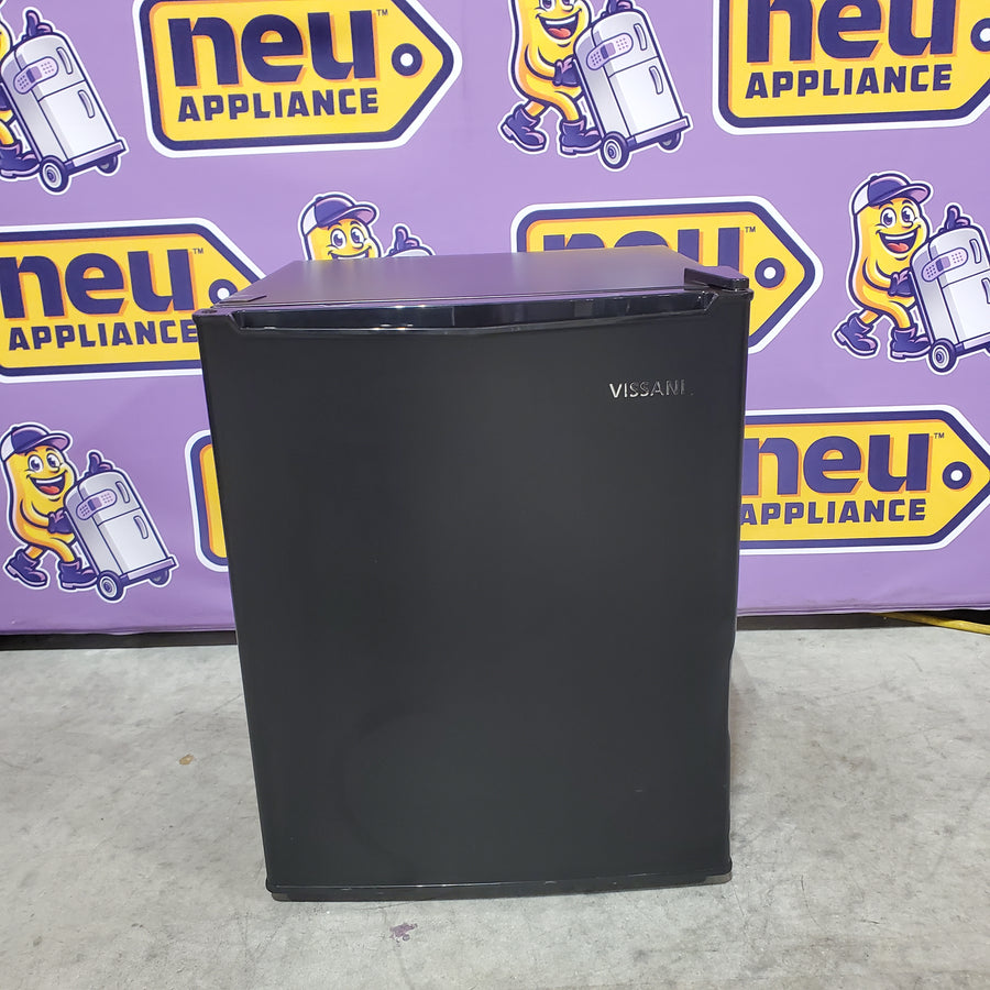 Vissani 2.6 Cu. Ft. Mini Refrigerator in Black, ENERGY STAR HVAR26GBE - Scratch & Dent (Minor)