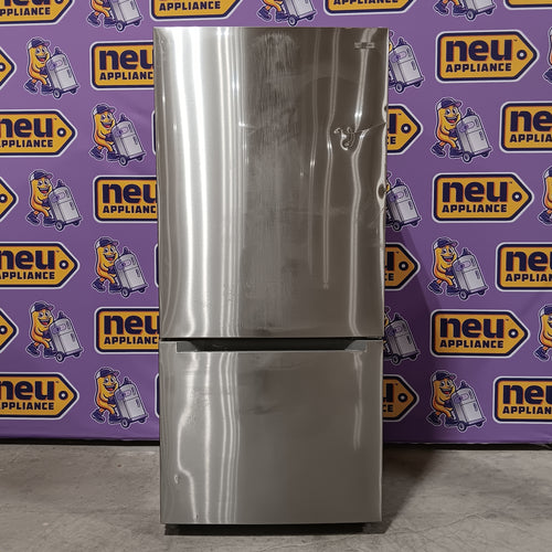 Vissani 18.7 cu. ft. Bottom Freezer Refrigerator in Stainless Steel 25134SD454 - MDBF18SS - Scratch & Dent (Major)