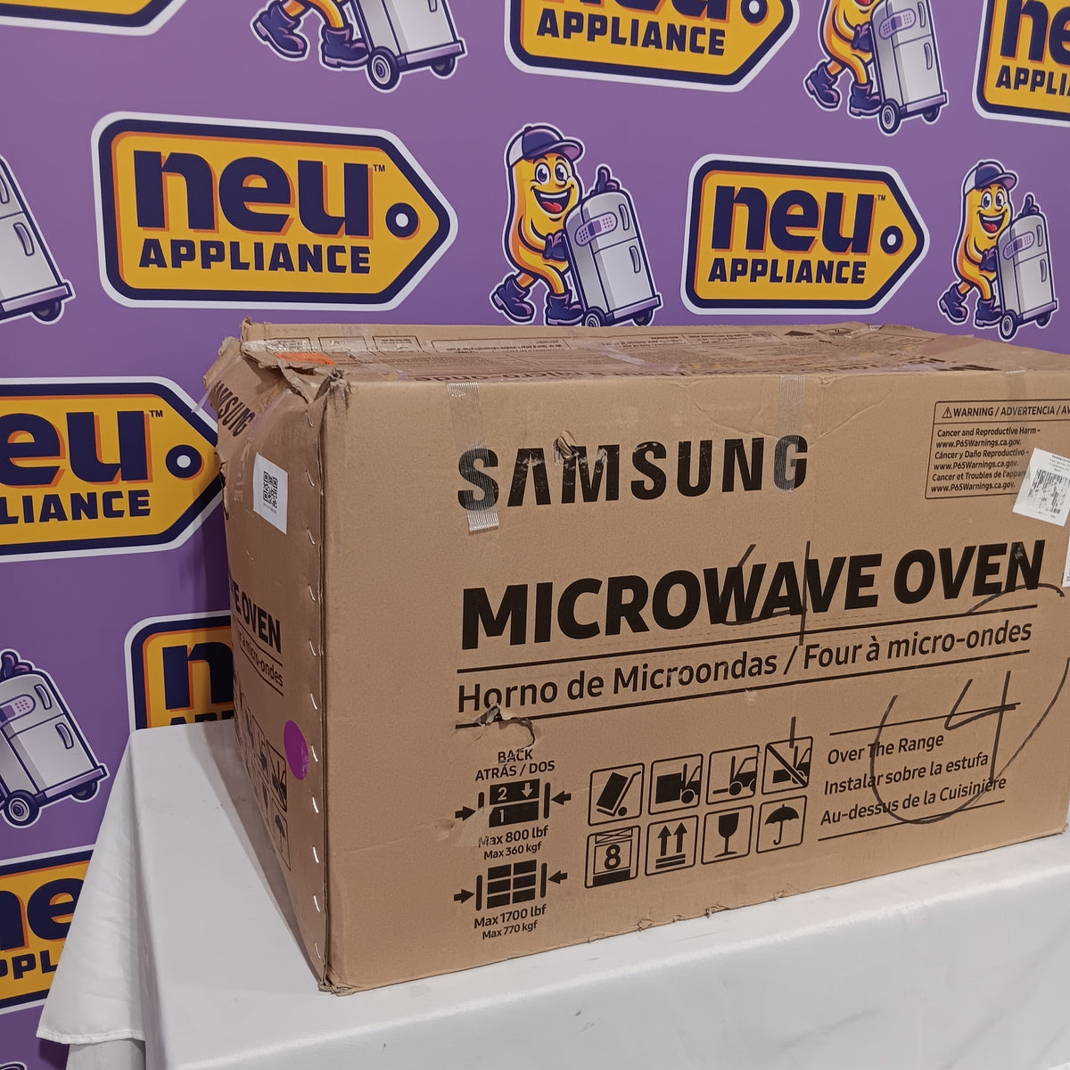 Samsung Bespoke 1.7-cu ft Over-the-Range Microwave in Fingerprint Resistant Black Stainless Steel ME17R7021EG - New in Box