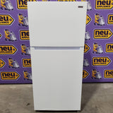 Vissani 18.1 cu. ft. Top Freezer Refrigerator with Adjustable Glass Shelving in White, Garage Ready 251310SD901 - MDTF18WHR5 - Scratch & Dent (Moderate)