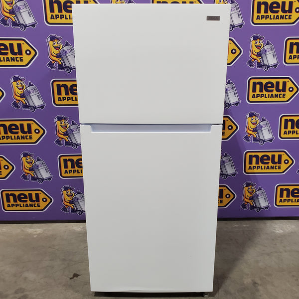 Vissani 18.1 cu. ft. Top Freezer Refrigerator with Adjustable Glass Shelving in White, Garage Ready 251310SD901 - MDTF18WHR5 - Scratch & Dent (Moderate)