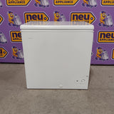 Vissani 6.9 cu. ft. Manual Defrost Chest Freezer in White, Garage Ready with LED Light Type 25139SD807 - DCM7QRWW - Scratch & Dent (Minor)